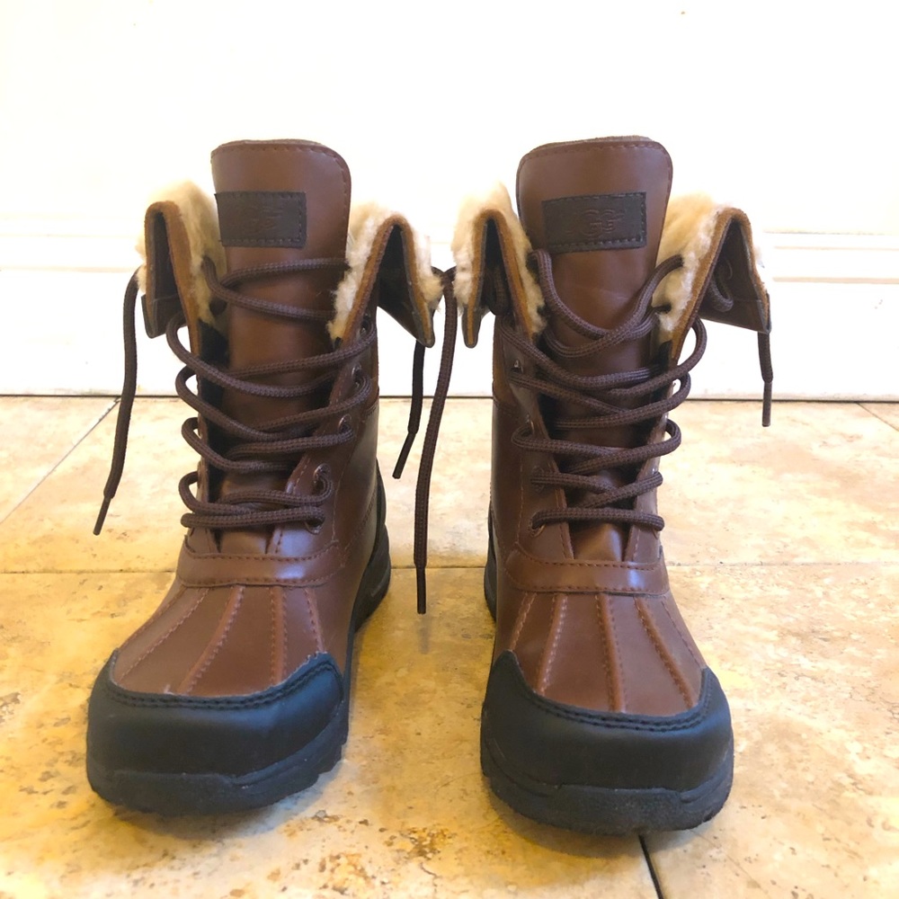 SOLD Uggs Butte ll Boots Kids Size 2 Brown